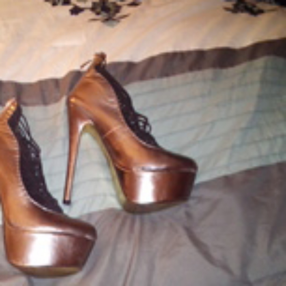 Stiletto platform